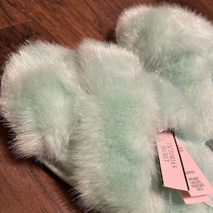 Victoria’s Secret Faux Fur Slippers